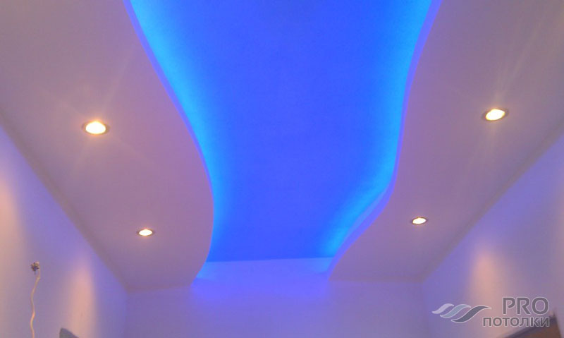 Двухъярусные потолки из гипсокартона с подсветкой – Двухуровневый потолок с подсветкой: многоуровневый потолок из гипсокартона, схема ярусов (фото), цена двухуровненвых с подсветкой